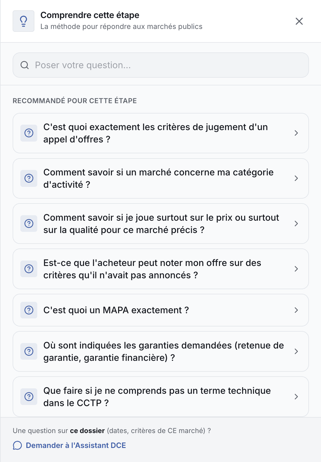 Le panneau d'aide, adapté à l'étape en cours